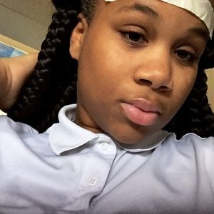 Meet your Posher, Shi anne